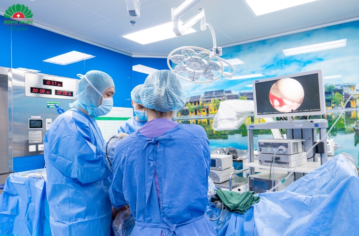 Phẫu thuật tái tạo dây chằng chéo trước tại Bệnh viện Đa khoa Hồng Ngọc